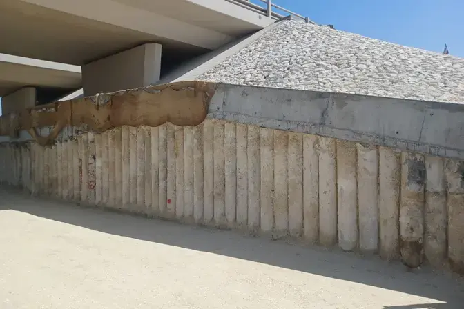installation of contiguous micropile wall