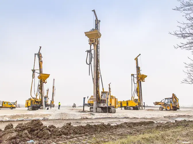 Keller rigs on site