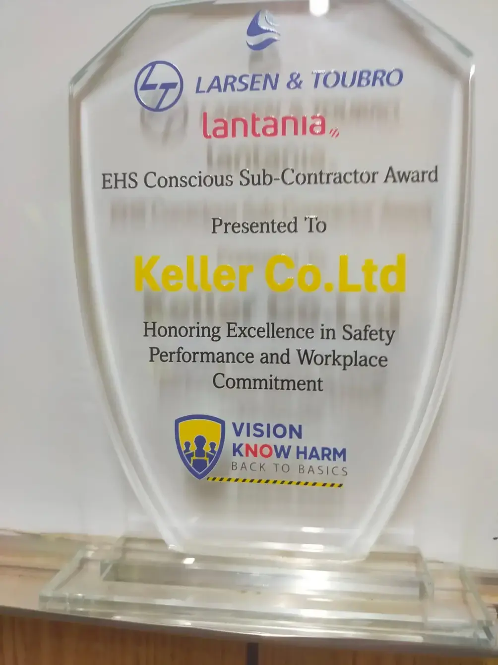 Trophy awarded to Keller KSA Project team