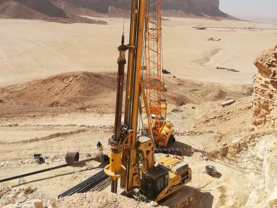 installing bored piles at qiddiya project